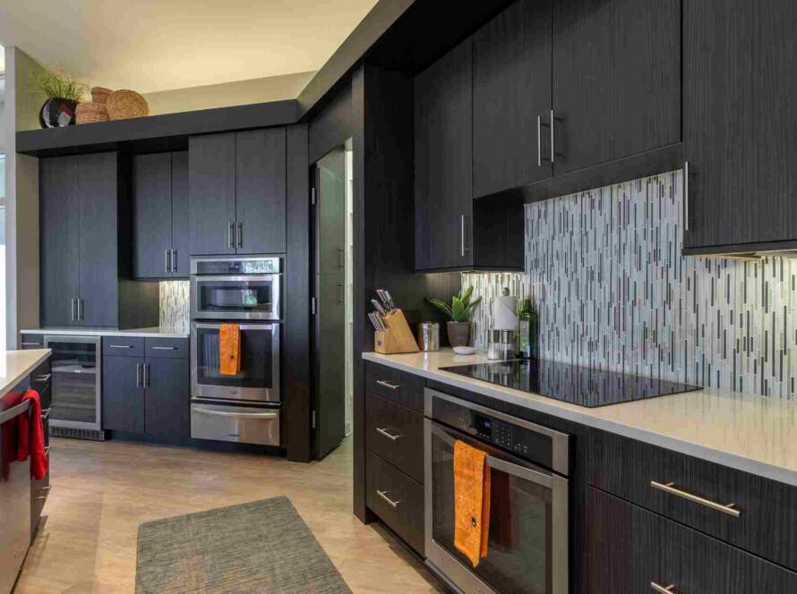 How Do I Plan A Modern Kitchen Renovation - Elegant Builders